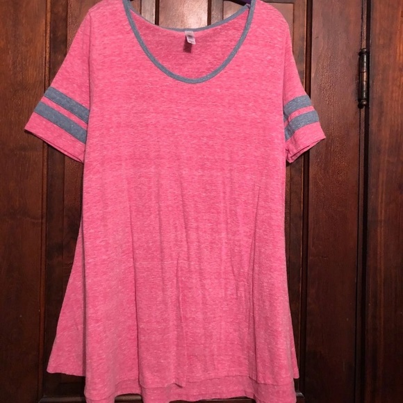 Lularoe - Picture 1 of 3